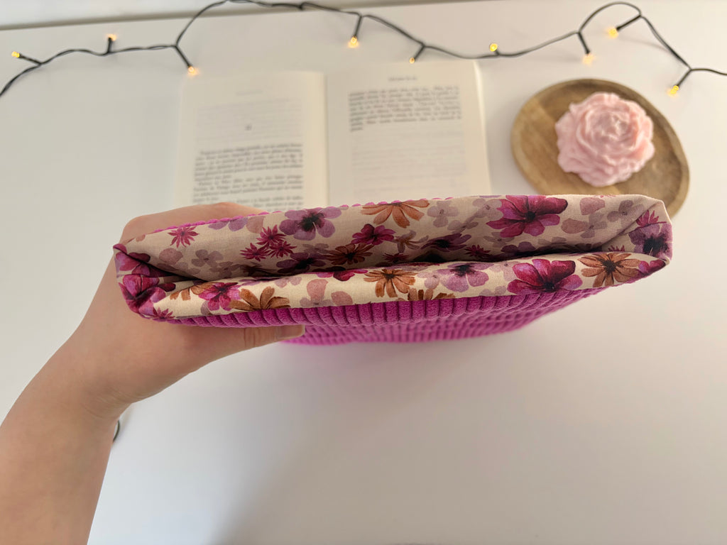 Protège-livre brodé Hibiscus